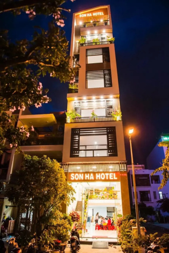 Son Ha Hotel