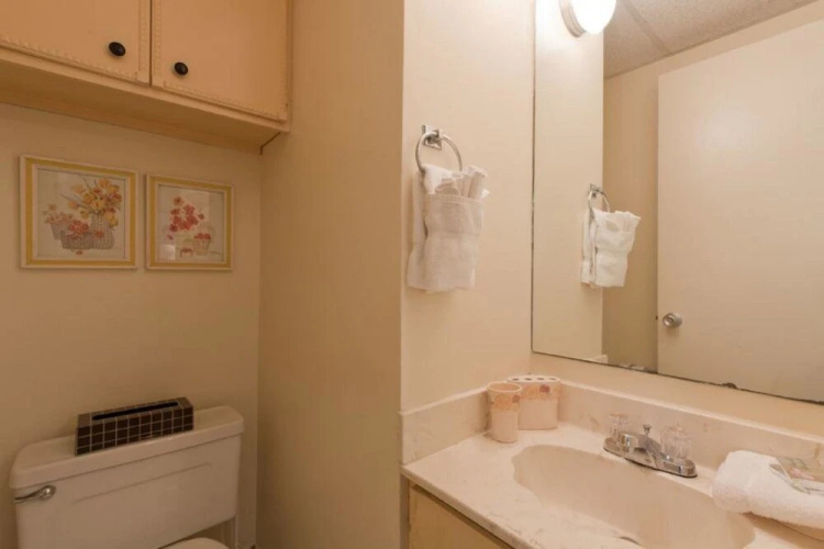 Aquarius Condominium 708