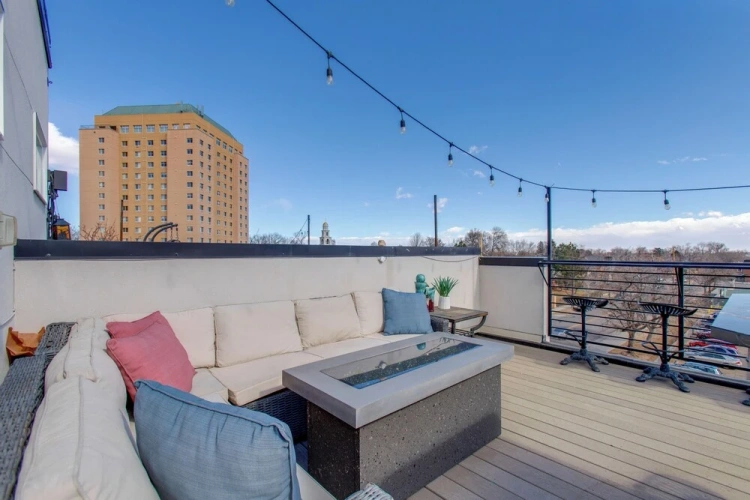 2 Bedrooms Apartment with balcony