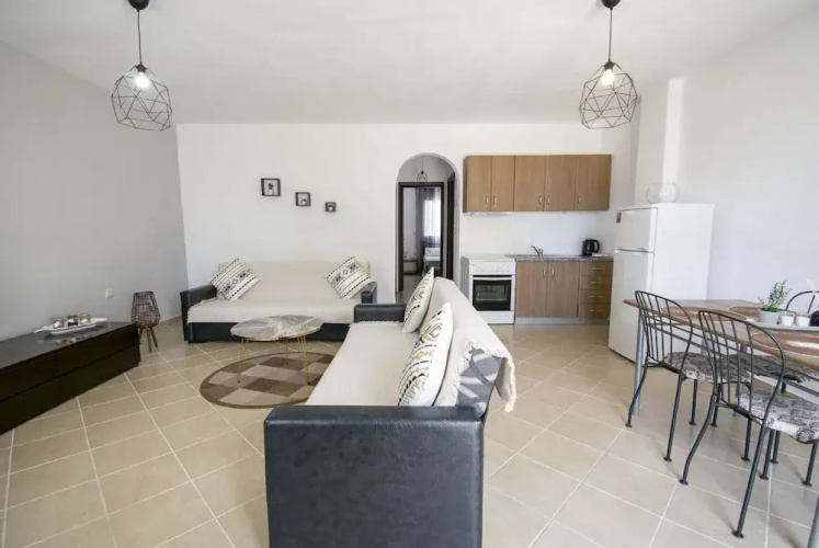 Violeta Apartment by Rentalspro