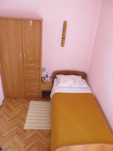 Sinistaj Rooms