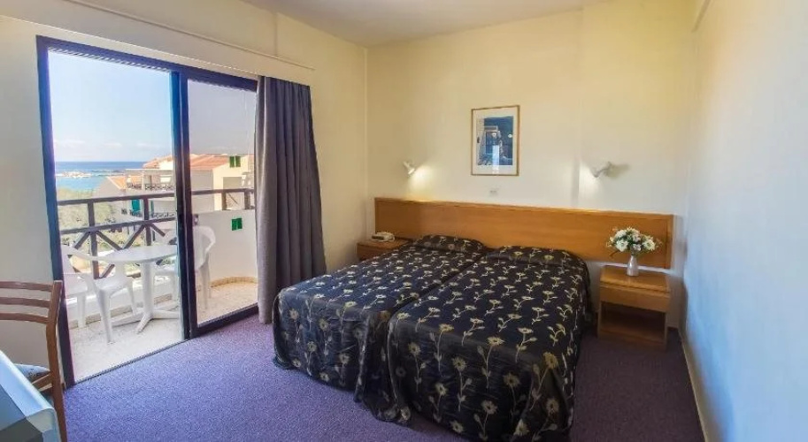 Harry's Hotel