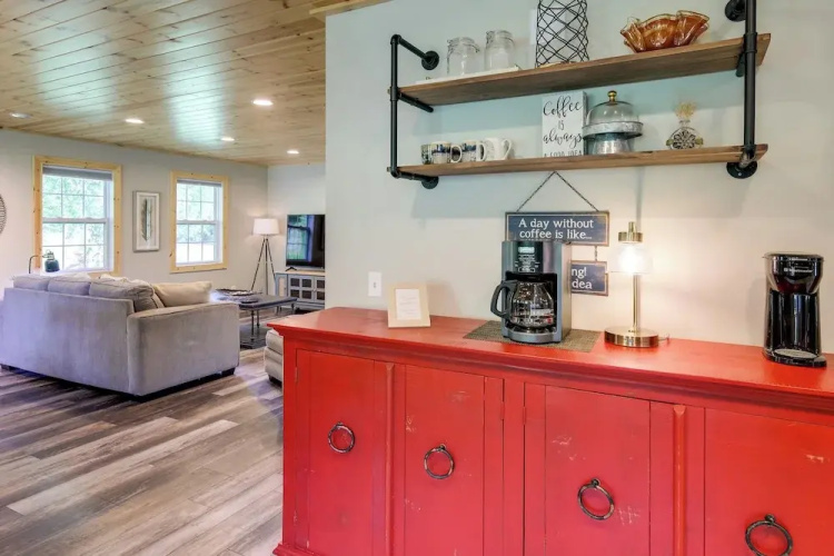 Sevierville Cabin w/ Private Hot Tub & Fire Pit