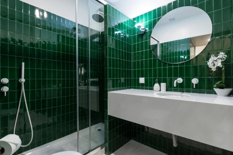 3 Bedroom Apt. with Grand Terrace