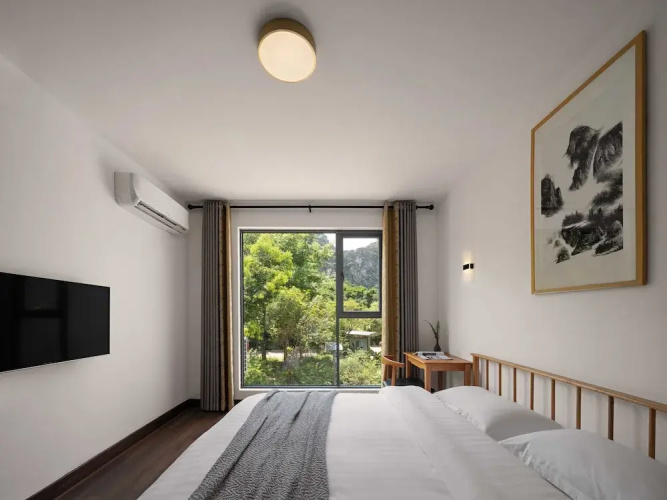 Castle peak yard Inn Guilin