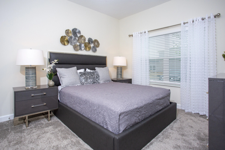 Marvelous 4 Bd w Pool Close to Disney 218