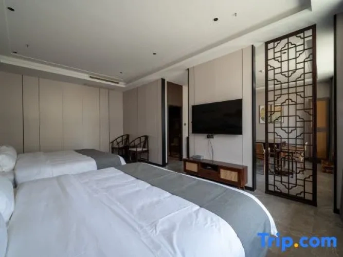 Premier Suite