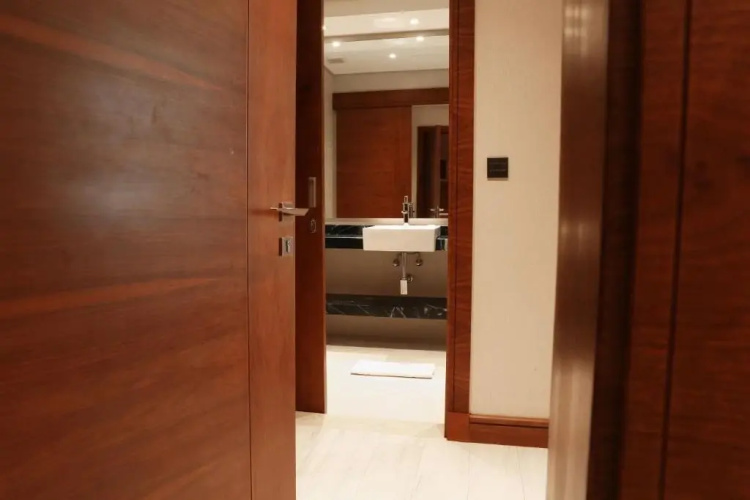 Weekend Hotel Sari