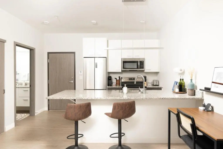 Flexhome Walker's Point 1BR Q2
