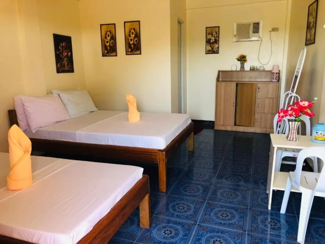 Economy Triple room
