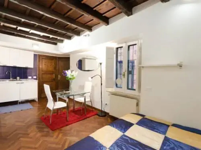 Vicolo del Piede 31 - Trastevere