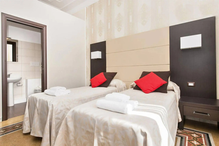 Laterani Suite