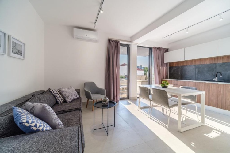 Superior Apartment