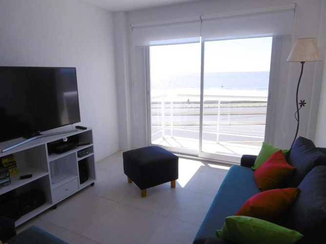DEPTOS VIP en EDIFICIO FRENTE AL MAR-ZONA CONSTITUCION