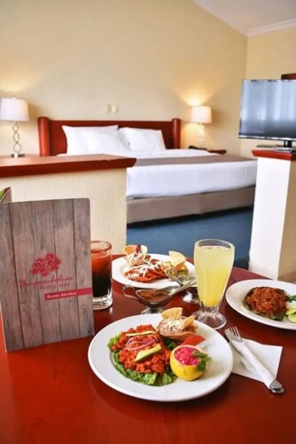 Standard Quadruple Suite