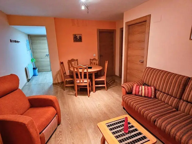 Apartamentos Canfranc Pueblo 3000