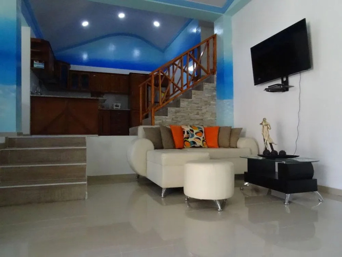 Faych House
