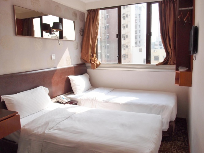 Standard Twin room