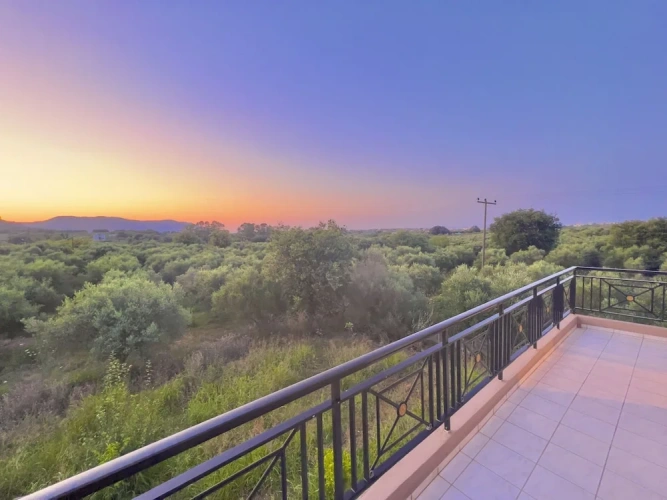 1 Bedroom Standard Double room with mountain view