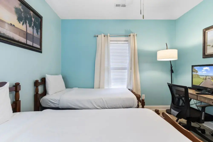Magnolia North 102