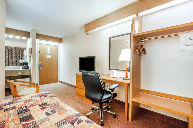 Rodeway Inn