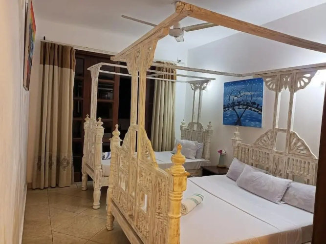 Lux Suites Lamera Beachfront Villas