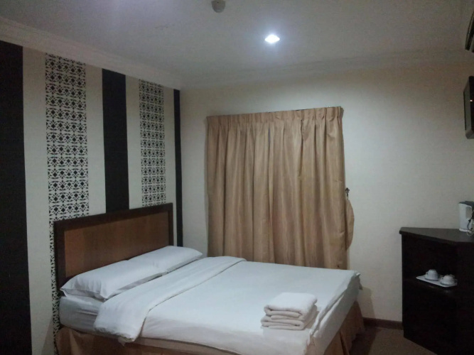 Desa Queenspark Hotel