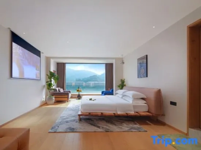 Standard Double room with river view