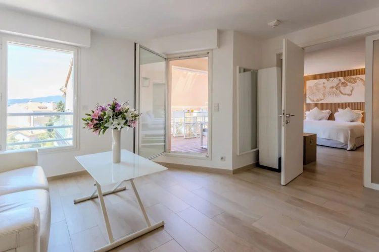 Deluxe Suite with balcony