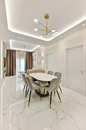 3 Bedrooms Apartment