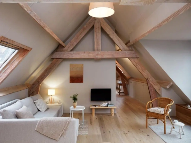 2 Bedrooms Apartment