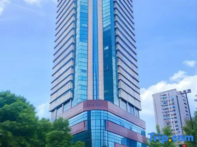 Lemon Hotel