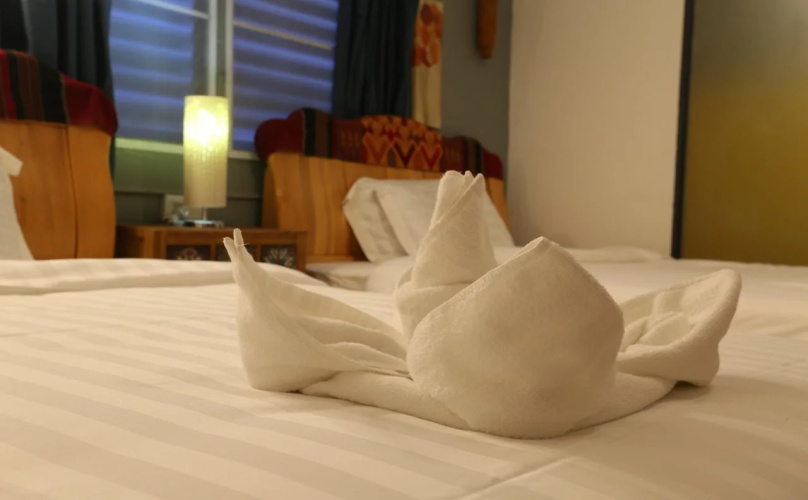 1m Hotel