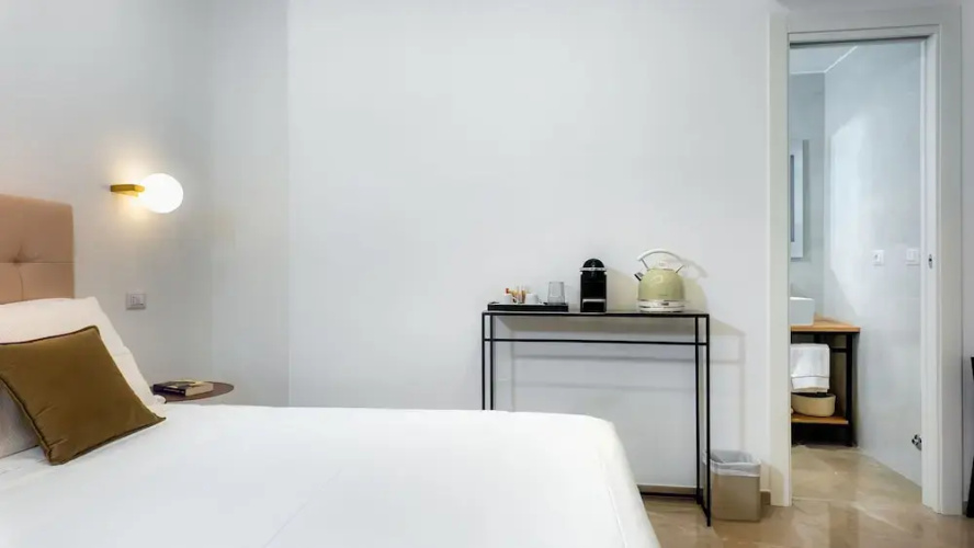 Aura Vatican Suite