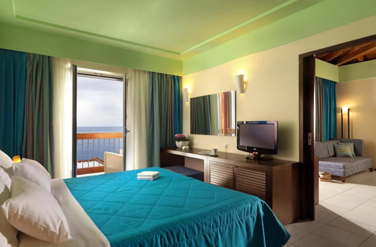 Apostolata Island Resort & Spa