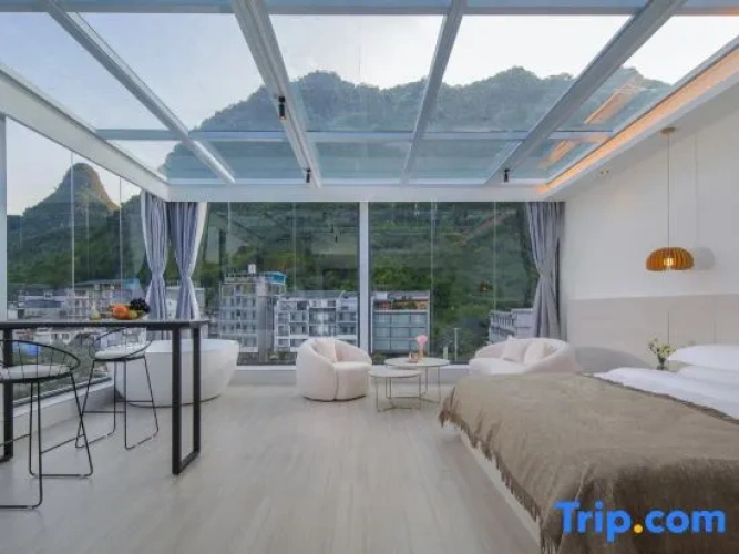 Standard Double room with view