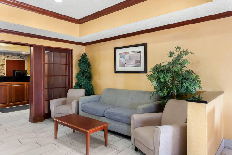 Quality Inn & Suites Niles
