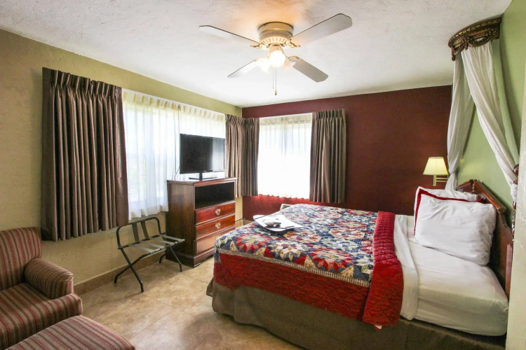 Oceans Beach Resort