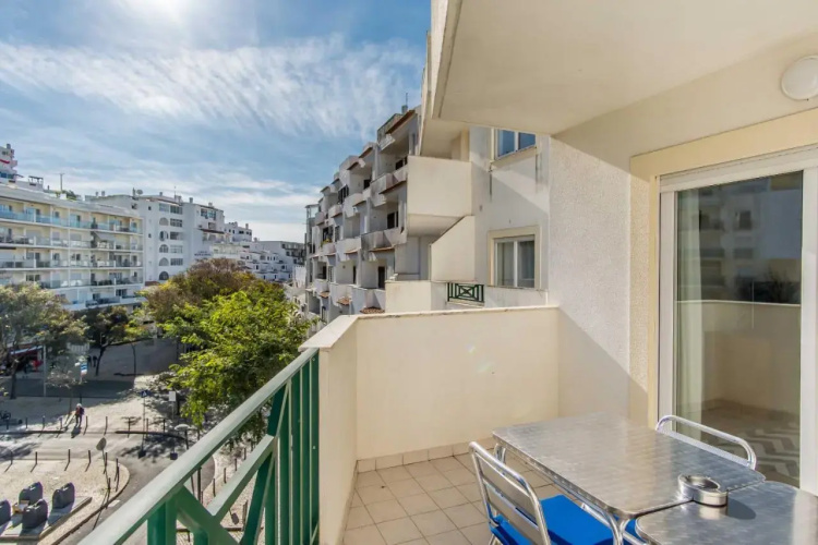 #091 Spacious & Cozy Flat OldTown 5m Beach