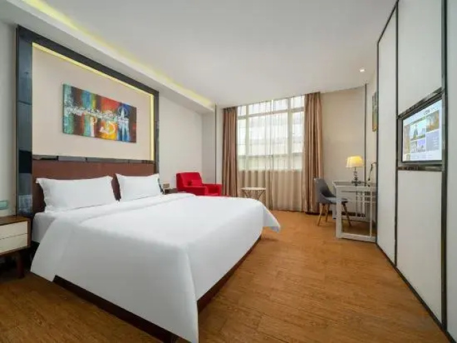 City Hotel