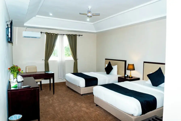 Royal Ambassador Hotel