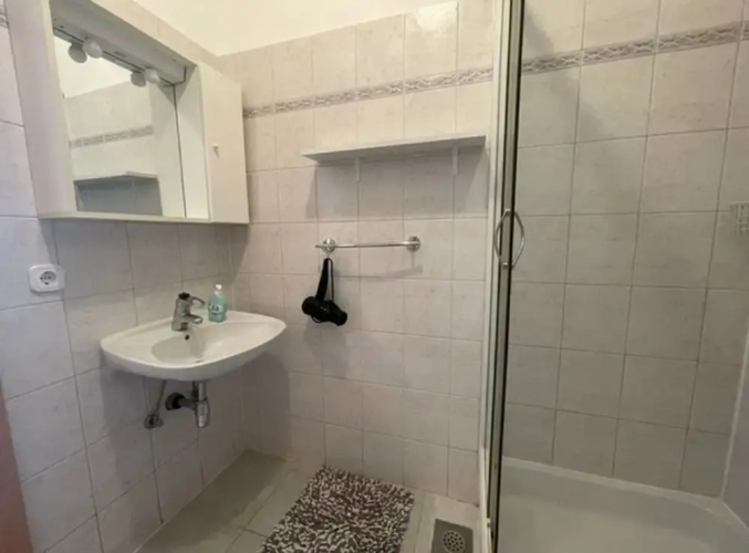 Appealing Apartment With Garden