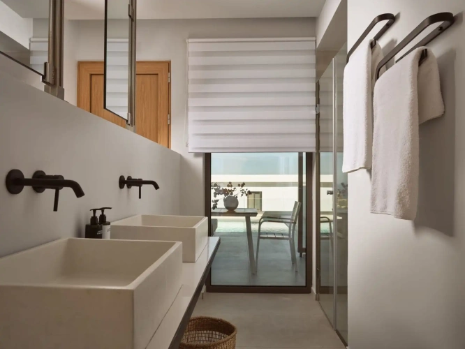 Suite with partial sea view