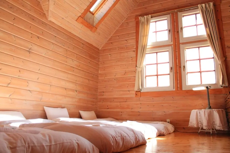 1 Bedroom Standard Quadruple room with mountain view