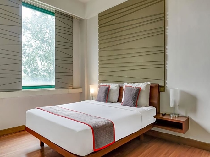 Deluxe Single Suite