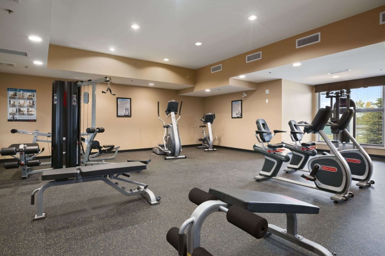 Microtel Inn & Suites by Wyndham Blackfalds Red Deer North photo 13