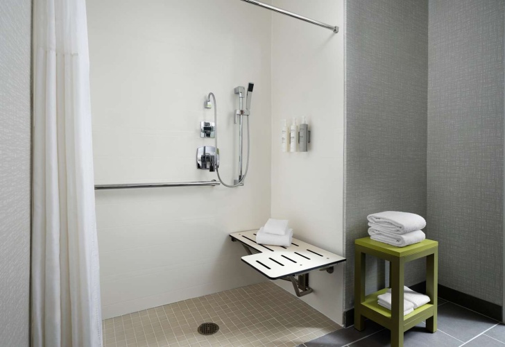 Hampton Inn San Diego/Del Mar photo 9