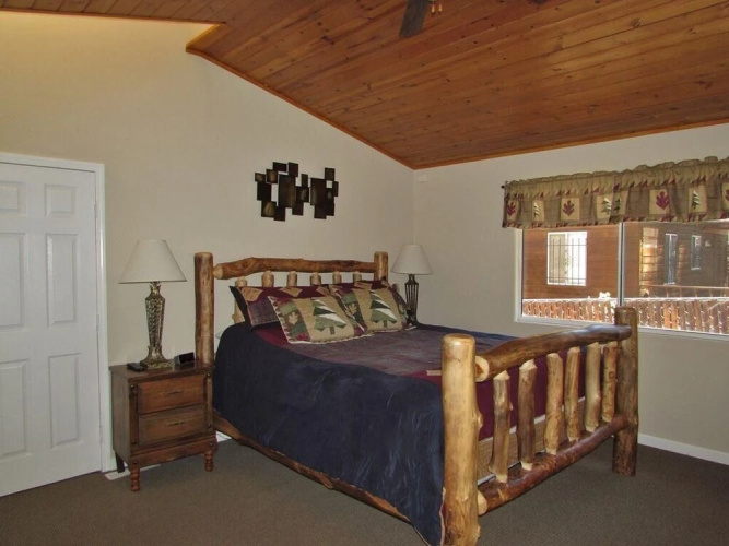 100 Cedar Hideaway Home