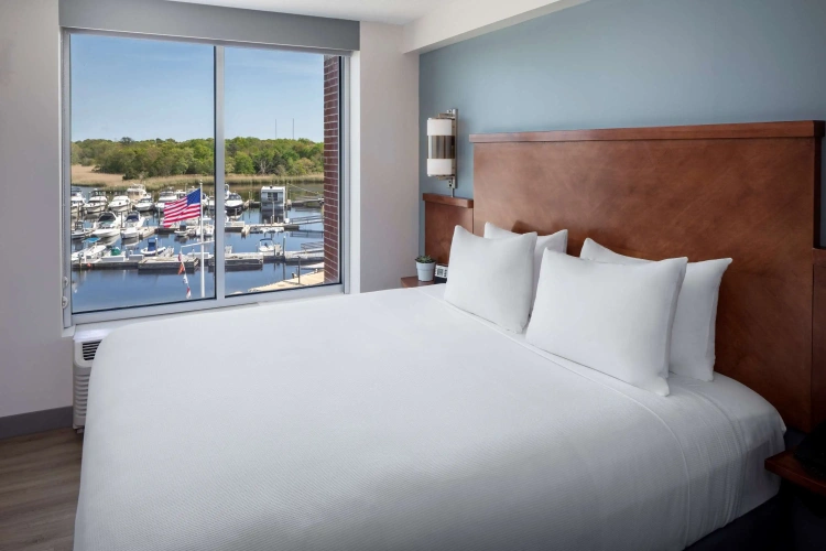 Double room with water view