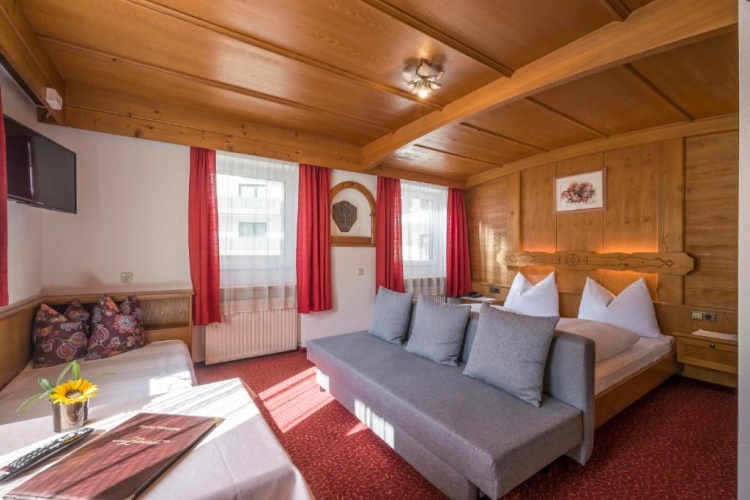 Standard Quadruple room